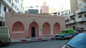 ORAN MARS 2012 41 La vieille Mosquee , qui faisait coin avec  la rue Laurent Fouque et la rue Besancon . Tout